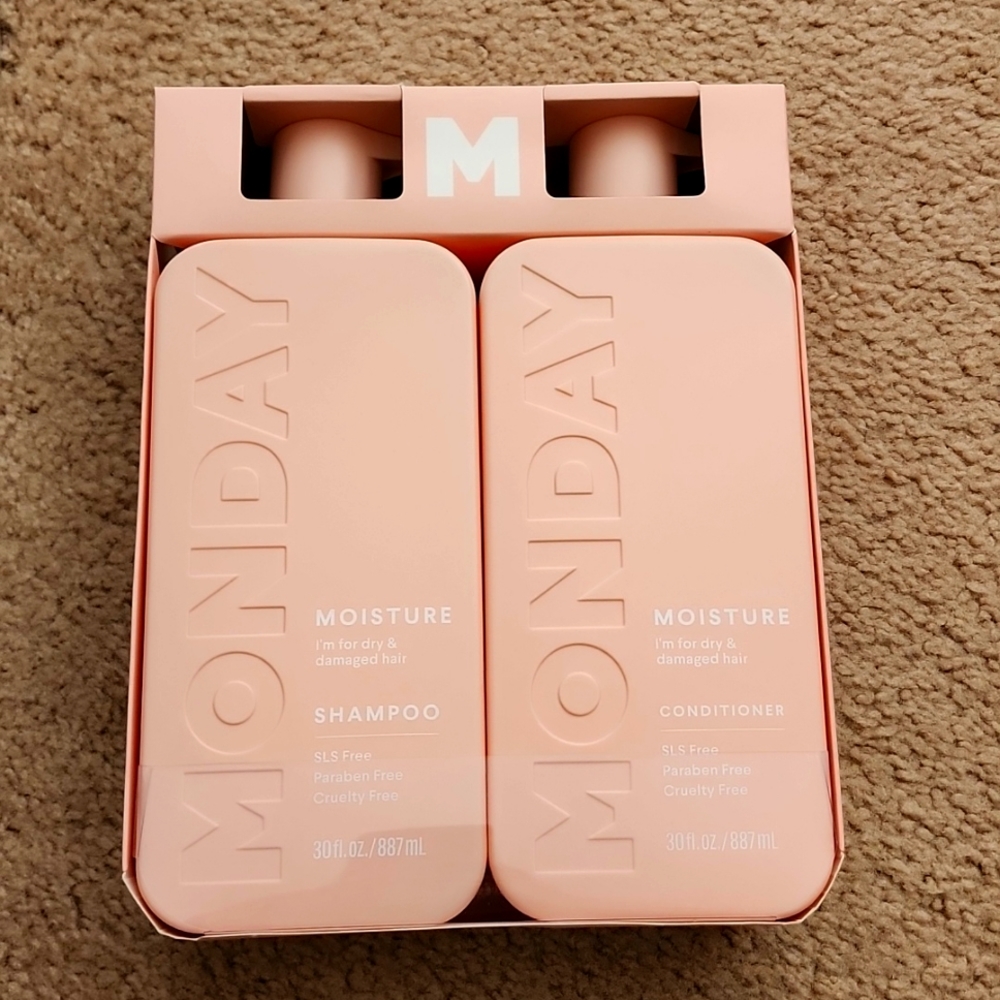 Monday shampoo and conditioner set